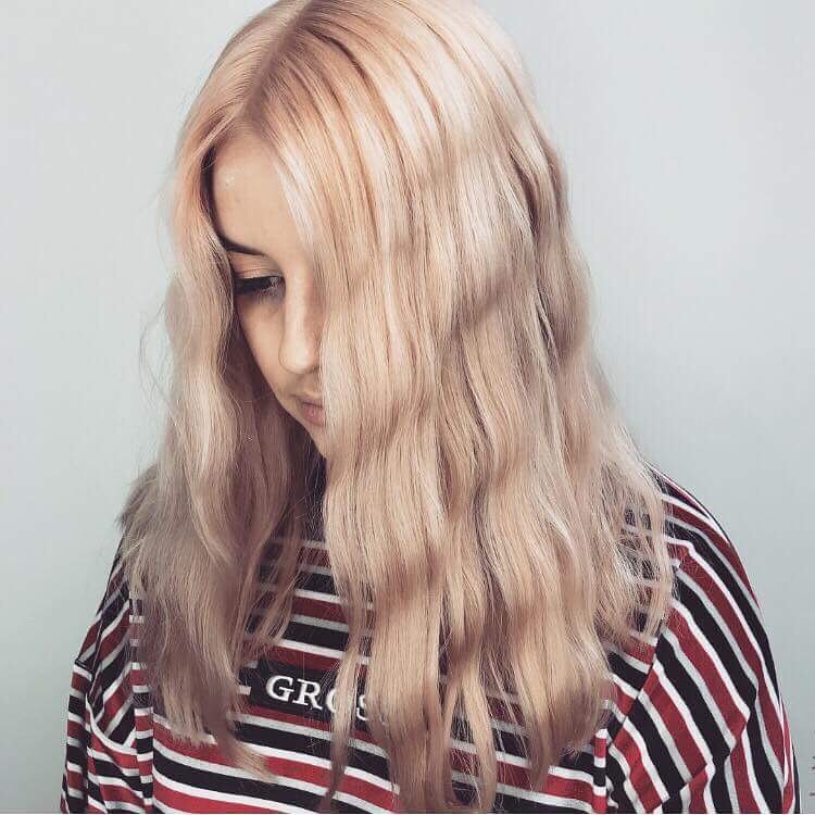 Pearl Blonde Wigs