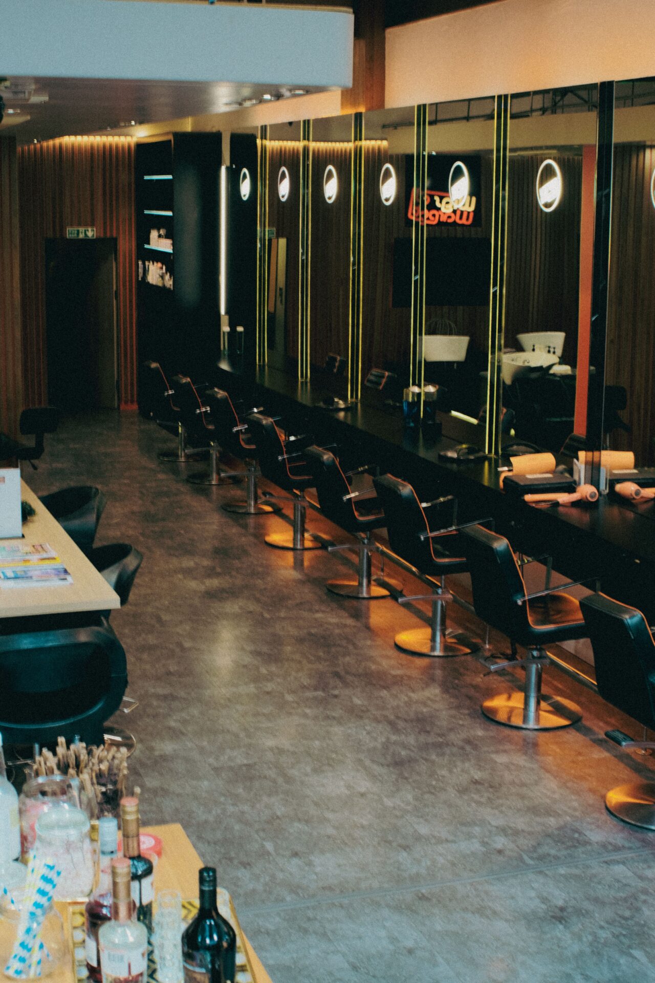 wigs-and-warpaint-sheffield-salon wigs-and-warpaint-sheffield-salon