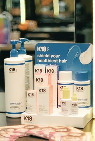 wigs-and-warpaint-sheffield-salon