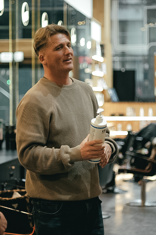 wigs and warpaint sheffield salon k18 16